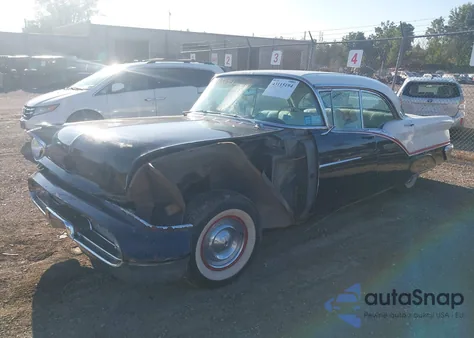 1957 Oldsmobile 98 z USA, uszkodzony, nr VIN D579L09050